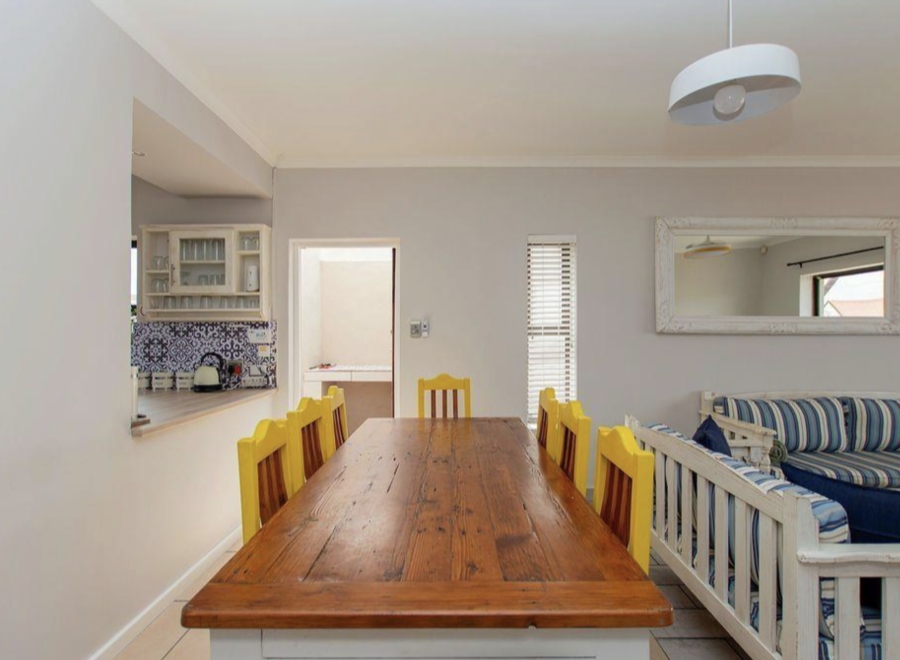 2 Bedroom Property for Sale in Helios Place Western Cape